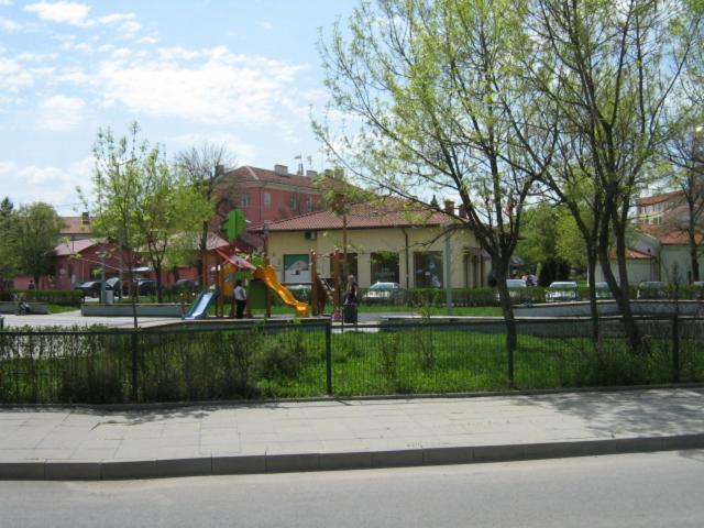Khan Krum House & Apartments For Rent Elin Pelin Bagian luar foto
