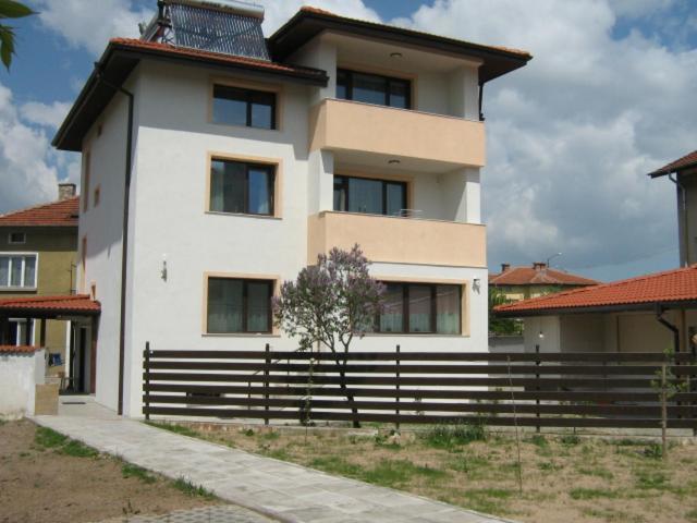 Khan Krum House & Apartments For Rent Elin Pelin Bagian luar foto